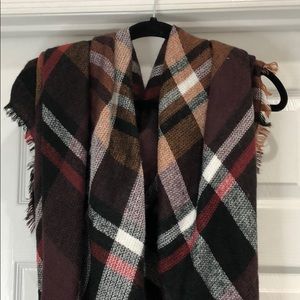 Plaid blanket scarf / wrap